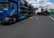 Accident pe drumul expres după o oprire de urgență. Un TIR a lovit două trailere încărcate cu mașini