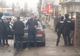 ULTIMA ORĂ Suspecți de trafic de droguri, săltați de mascați pe o stradă din Focșani