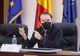 Premierul Cîțu bagă spaima în bugetarii tăietori de frunze la câini. Un primar vrâncean i-a cerut să plătească funcționarii după performanțe
