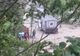 Cei 12 oameni izolați în mijlocul viiturii, de la Nereju, nu au fost nici acum salvați. Jandarmii intervin cu drone