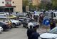 ULTIMA ORĂ Copac doborât de vânt peste mașini, în fața Primăriei